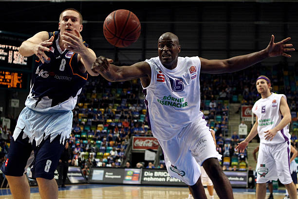 广厦男篮曾 广厦男篮曾