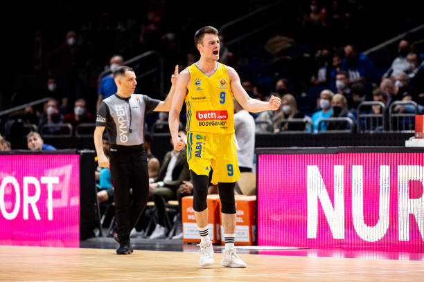 让马刺虽然 让马刺虽然