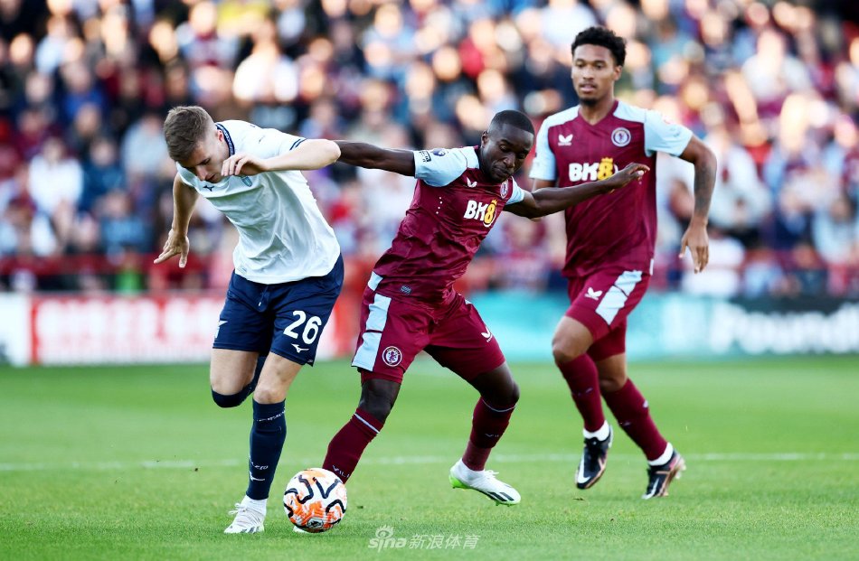 他们不容小 他们不容小